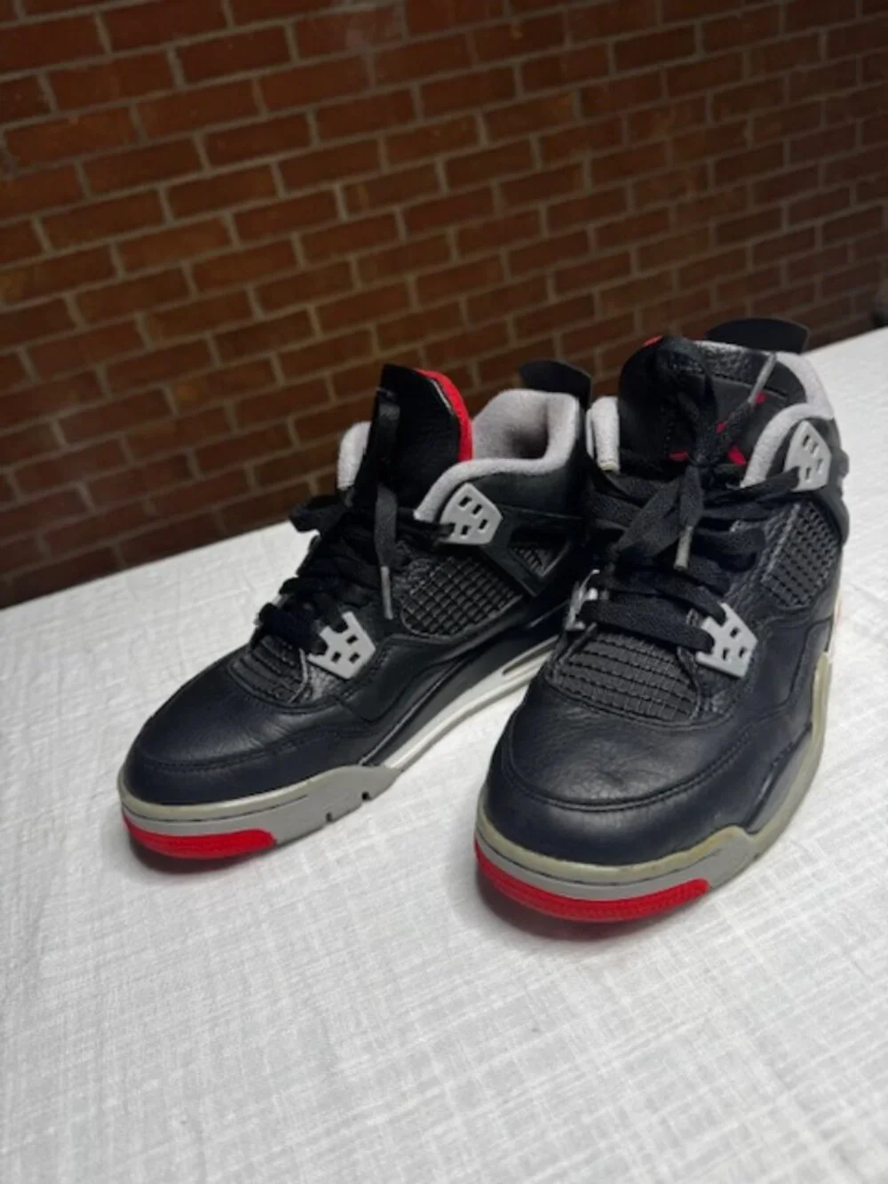 Air Jordan 4 Retro Bred Size 6Y